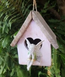 Figurine de fée romantique