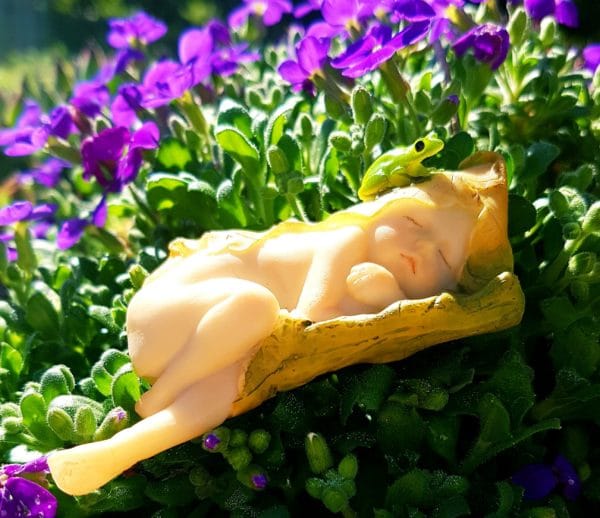 Figurine miniature de fée Bébé jardin